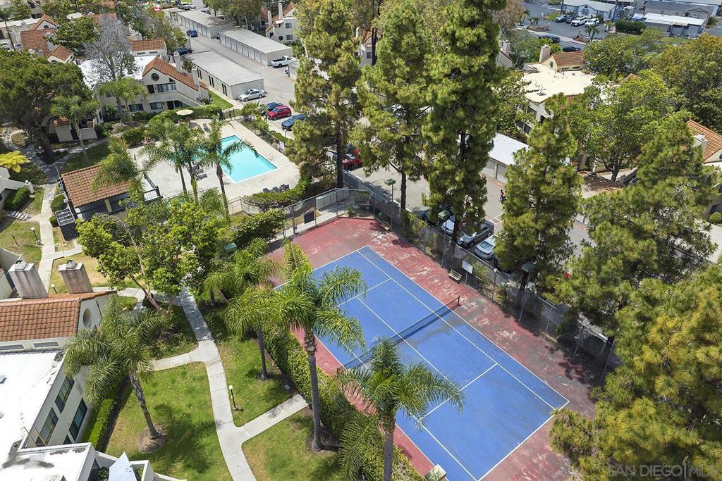 355 N Melrose Dr N E Property Photo 36