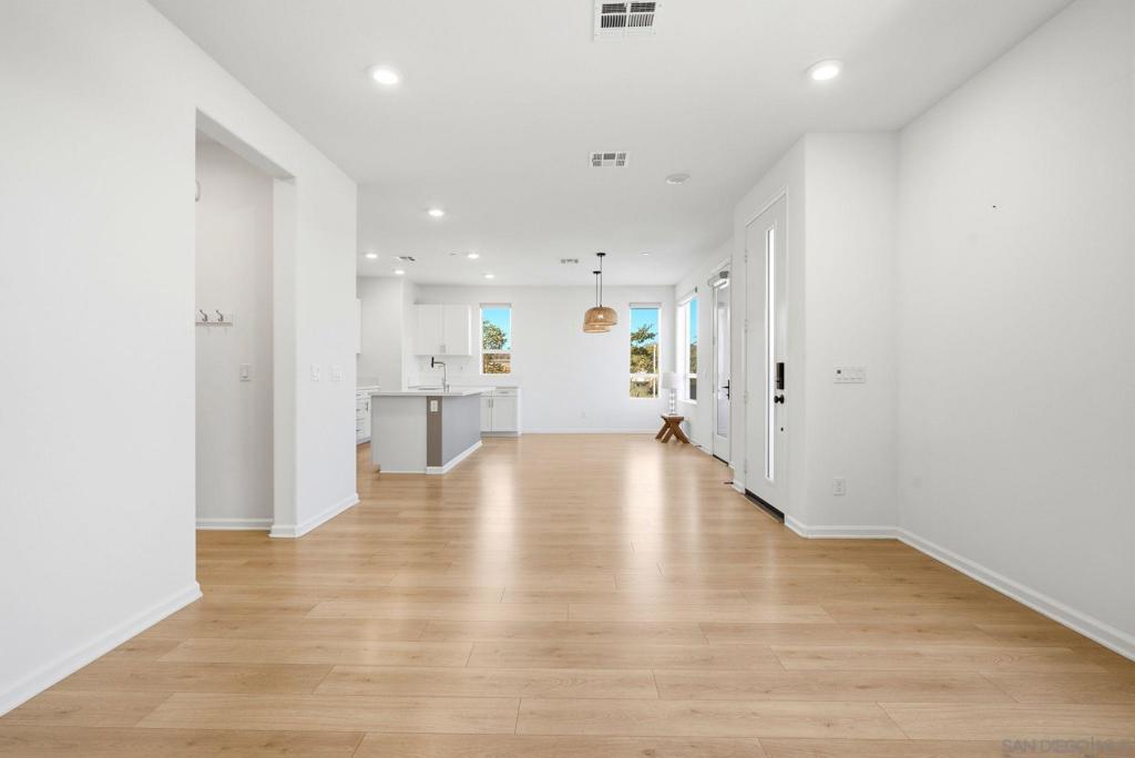 260014035SD Property Photo 10