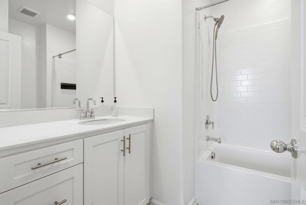 260014035SD Property Photo 26