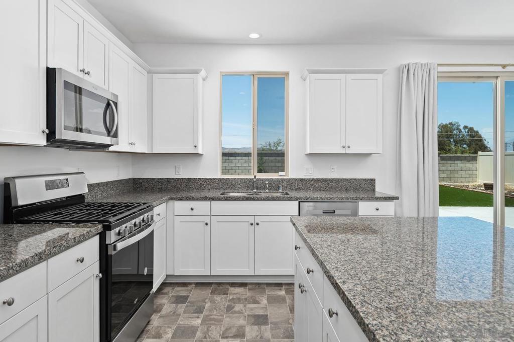 4872 Goldfinch Property Photo 16