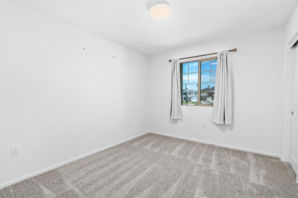 4872 Goldfinch Property Photo 27