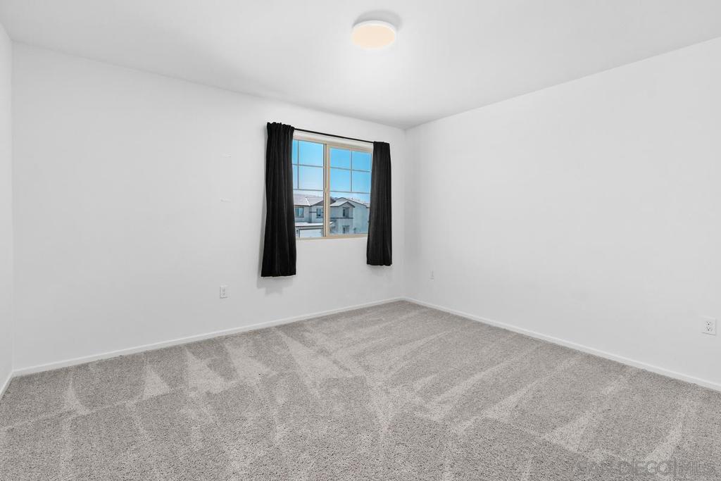 4872 Goldfinch Property Photo 29
