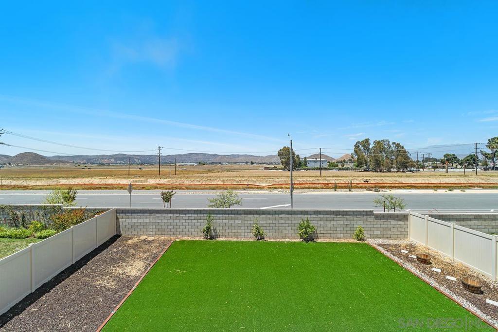 4872 Goldfinch Property Photo 34
