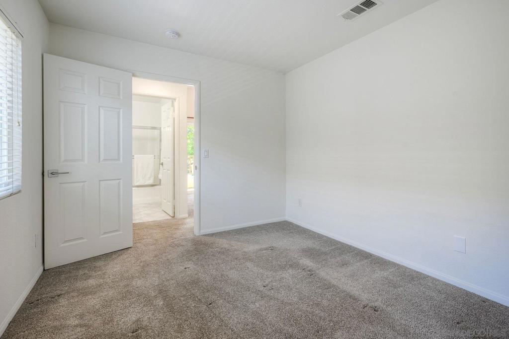 10334 Scripps Poway Pkwy 34 Property Photo 17