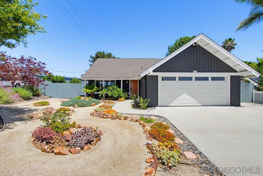 969 Chablis Ln Property Photo 1