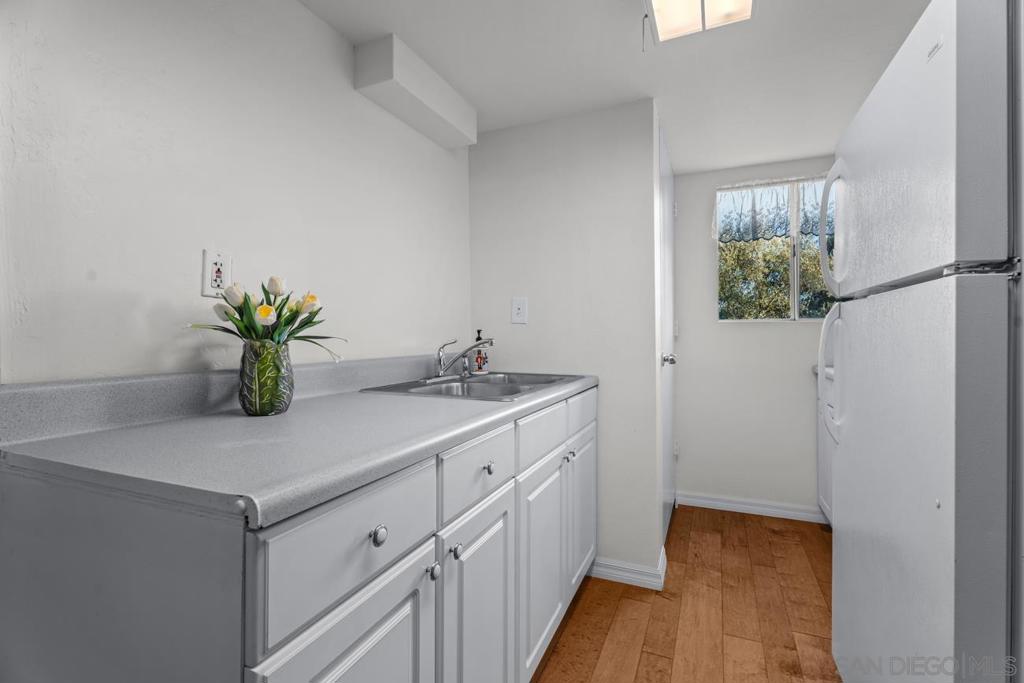 1214 Cook St. Property Photo 32