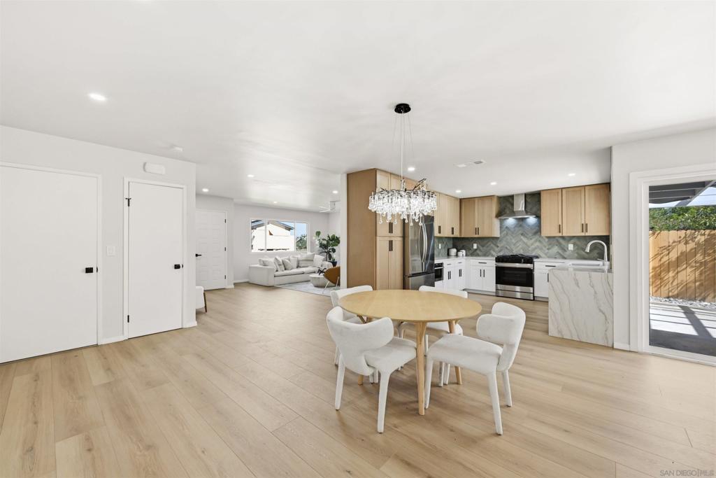 12437 Ridgeton Dr Property Photo 1