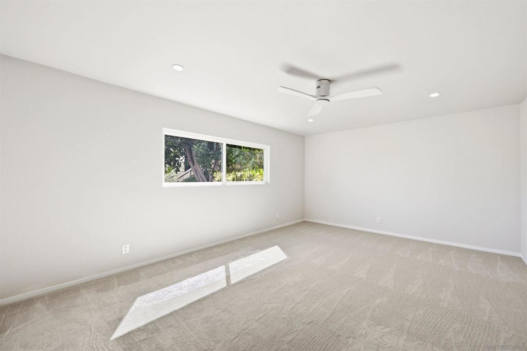 12437 Ridgeton Dr Property Photo 22