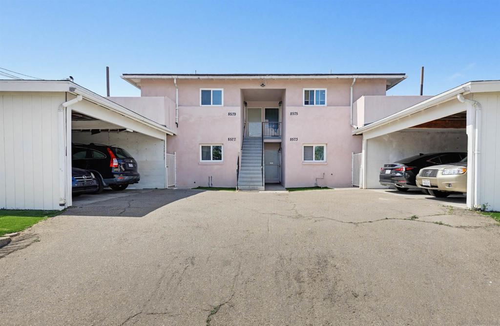 8573 79 Glenhaven St Property Photo 7