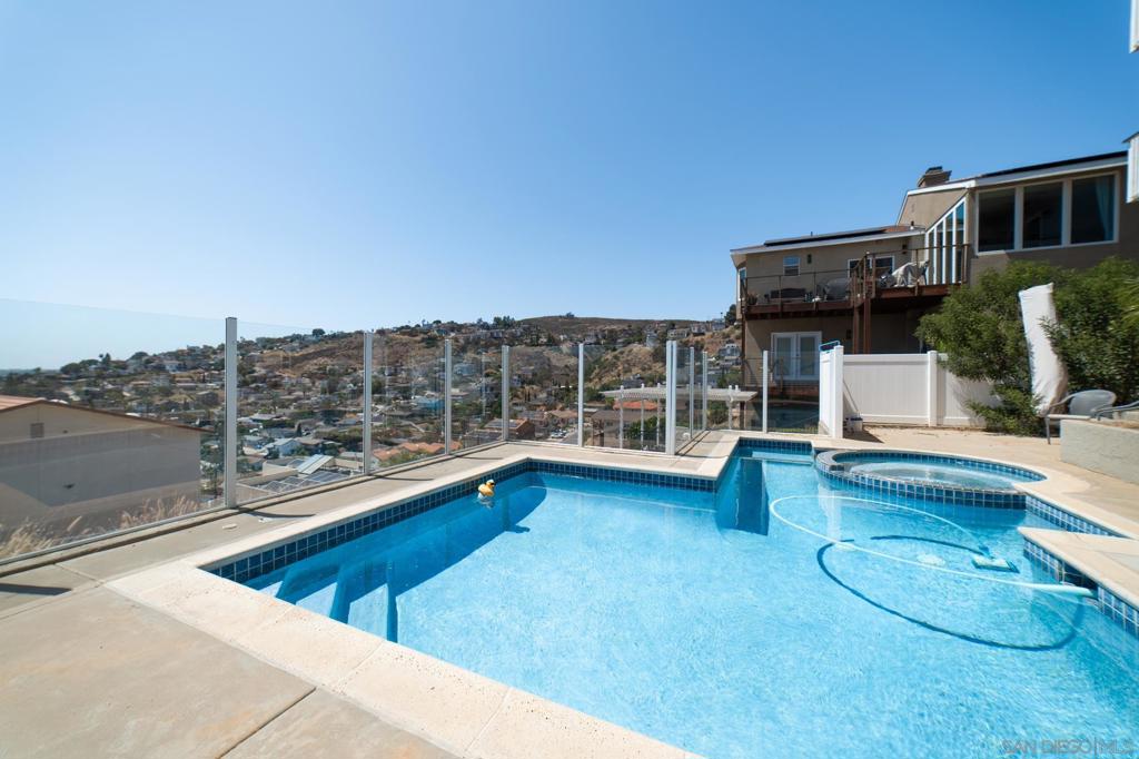 1102 La Mesa Property Photo 29
