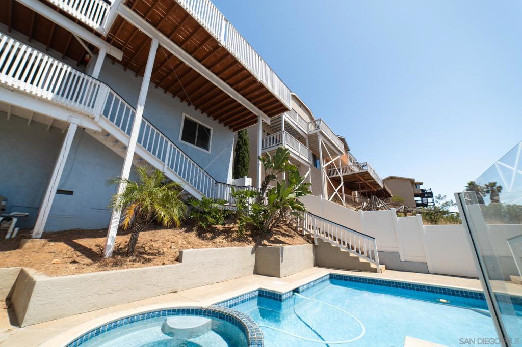 1102 La Mesa Property Photo 31