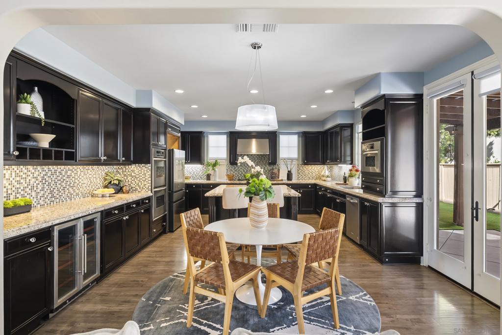 15639 Via Montecristo Property Photo 15