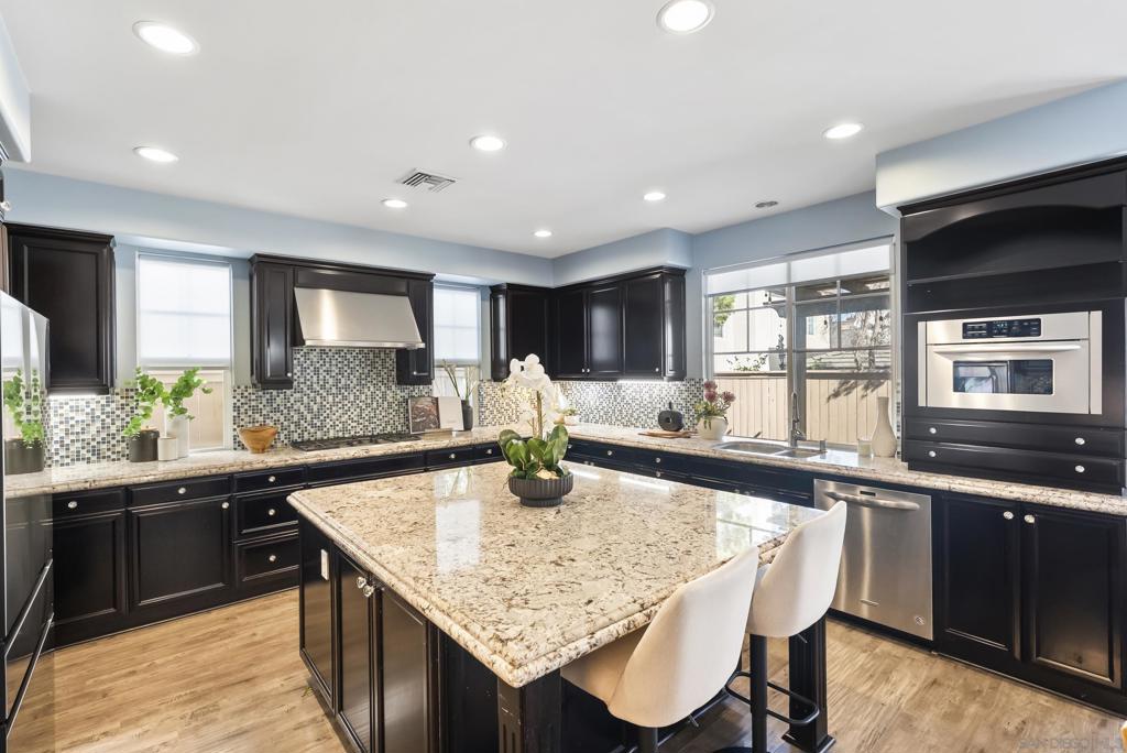 15639 Via Montecristo Property Photo 18