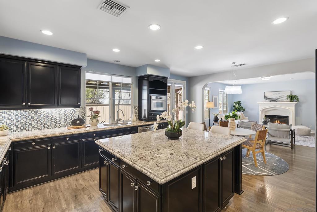 15639 Via Montecristo Property Photo 21