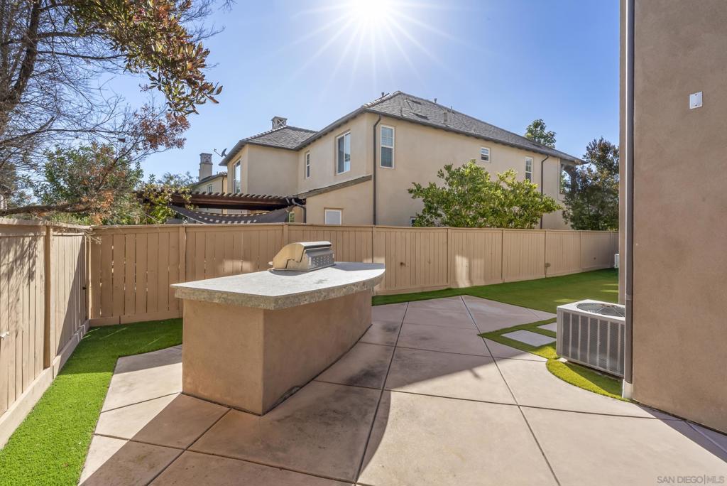 15639 Via Montecristo Property Photo 41