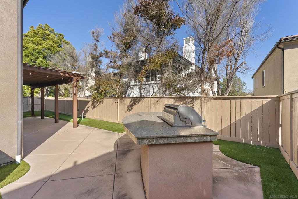 15639 Via Montecristo Property Photo 42