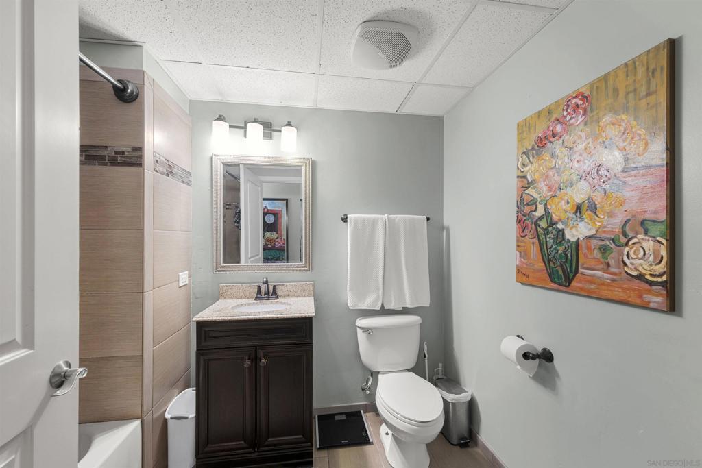 1080 Park Blvd. 203 Property Photo 28