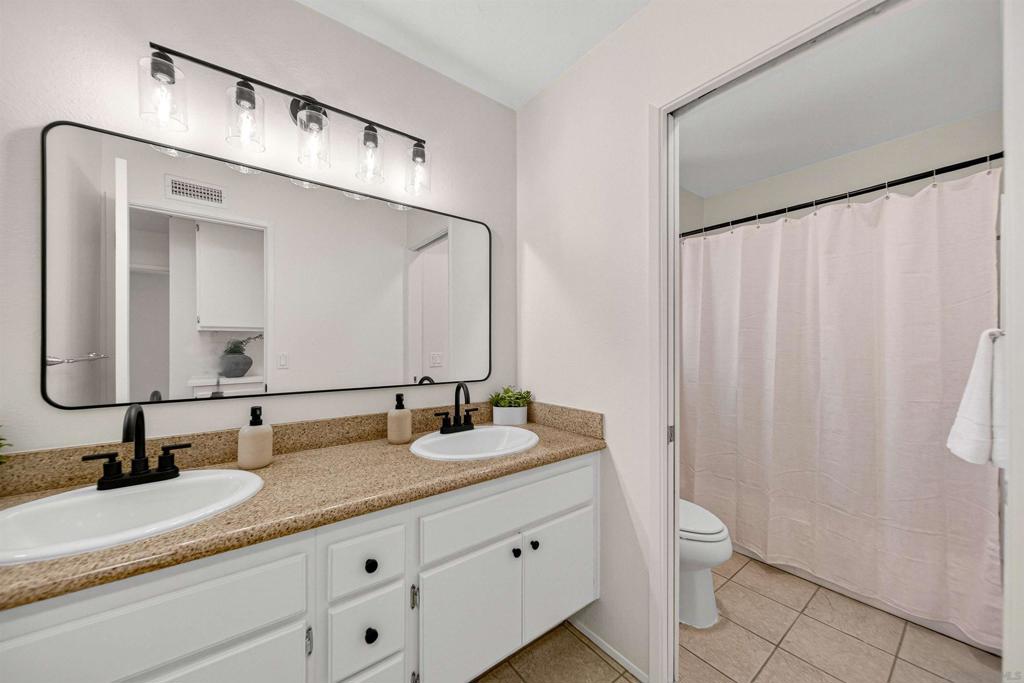 2944 Cottingham St Property Photo 20