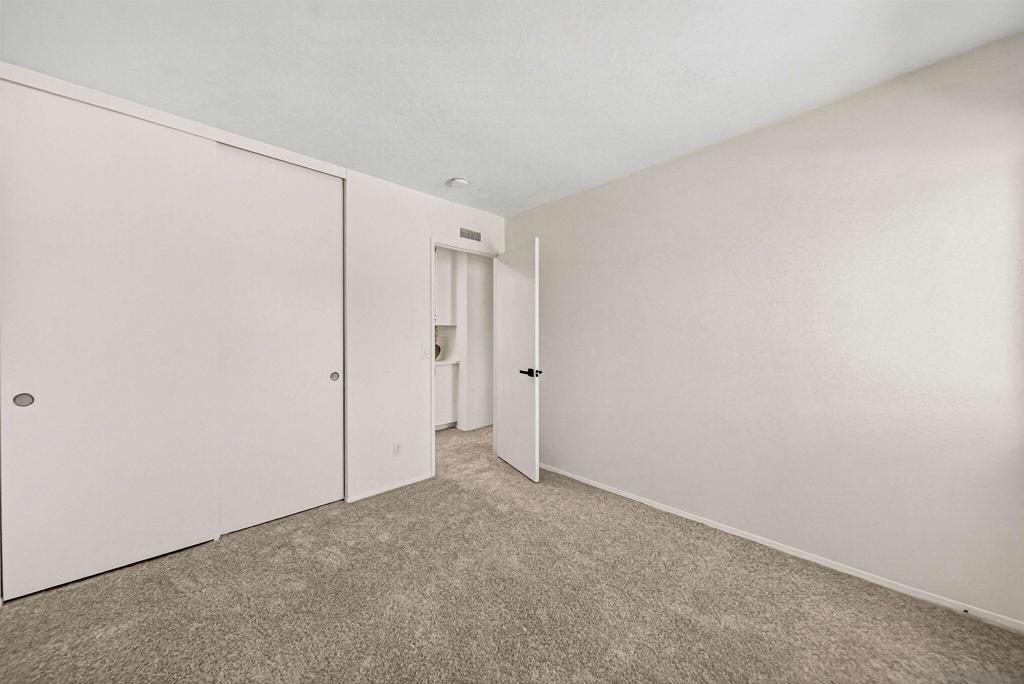 2944 Cottingham St Property Photo 22