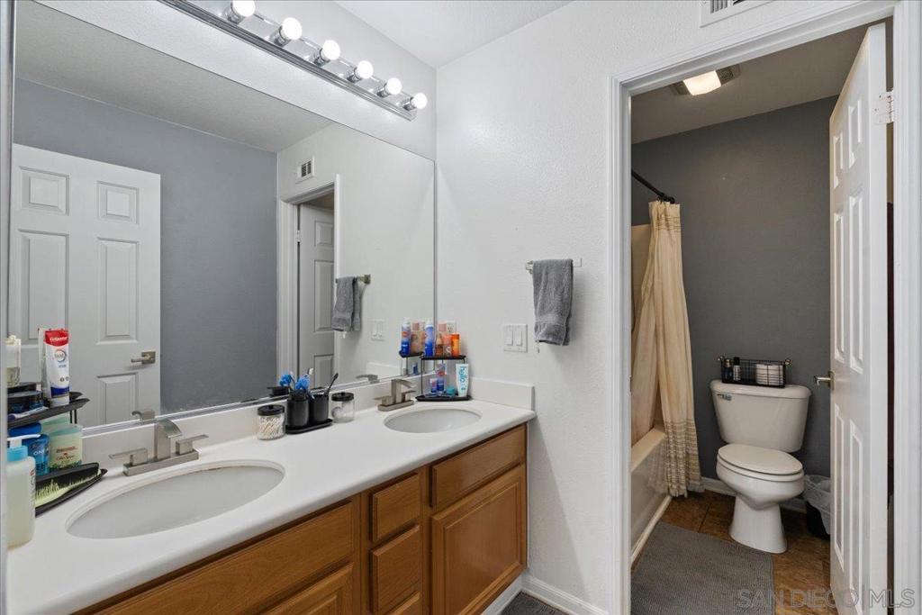 260014213SD Property Photo 28