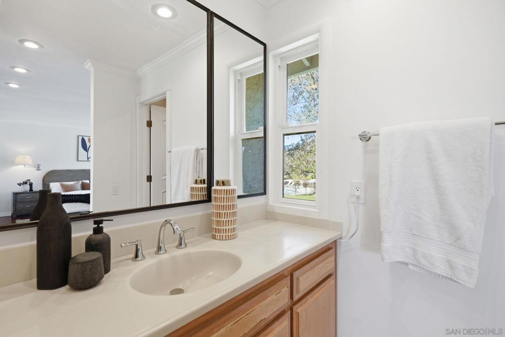 2055 Caminito San Nicholas Property Photo 9