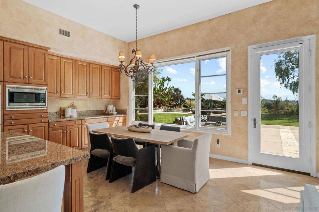 17813 La Amapola Property Photo 11