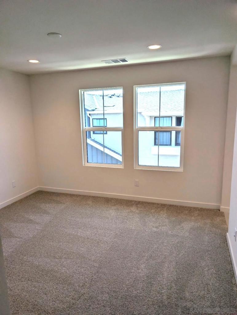 2586 Delphinium Property Photo 11