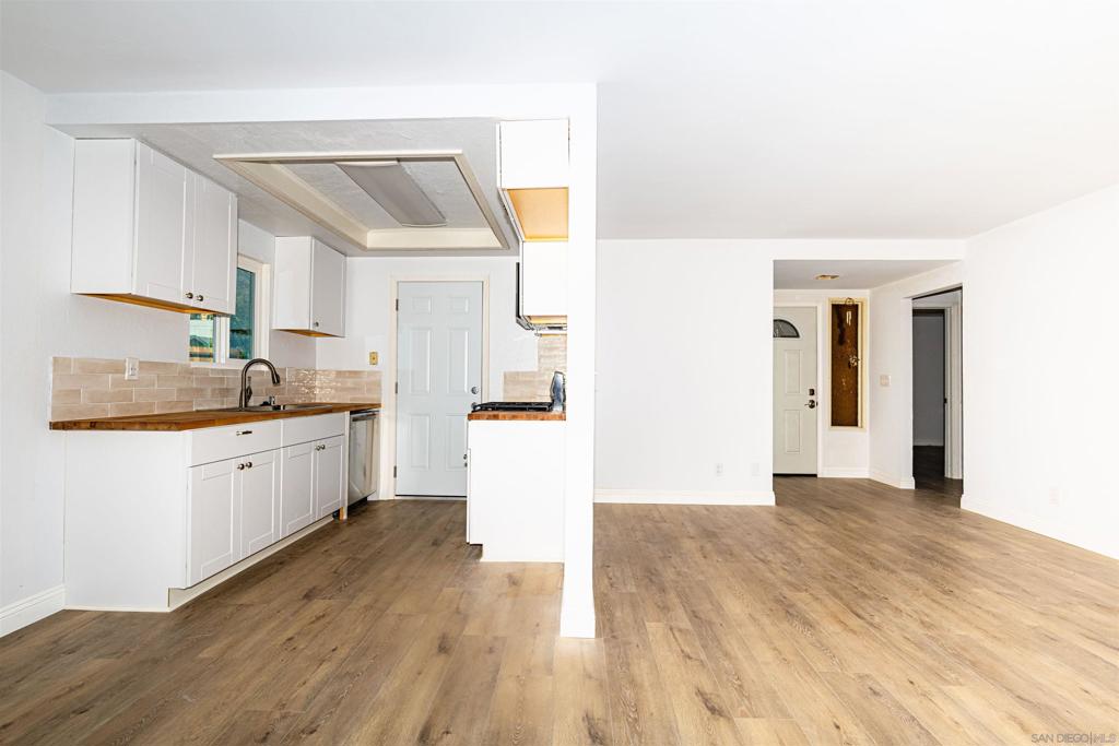 33190 Walls Property Photo 14