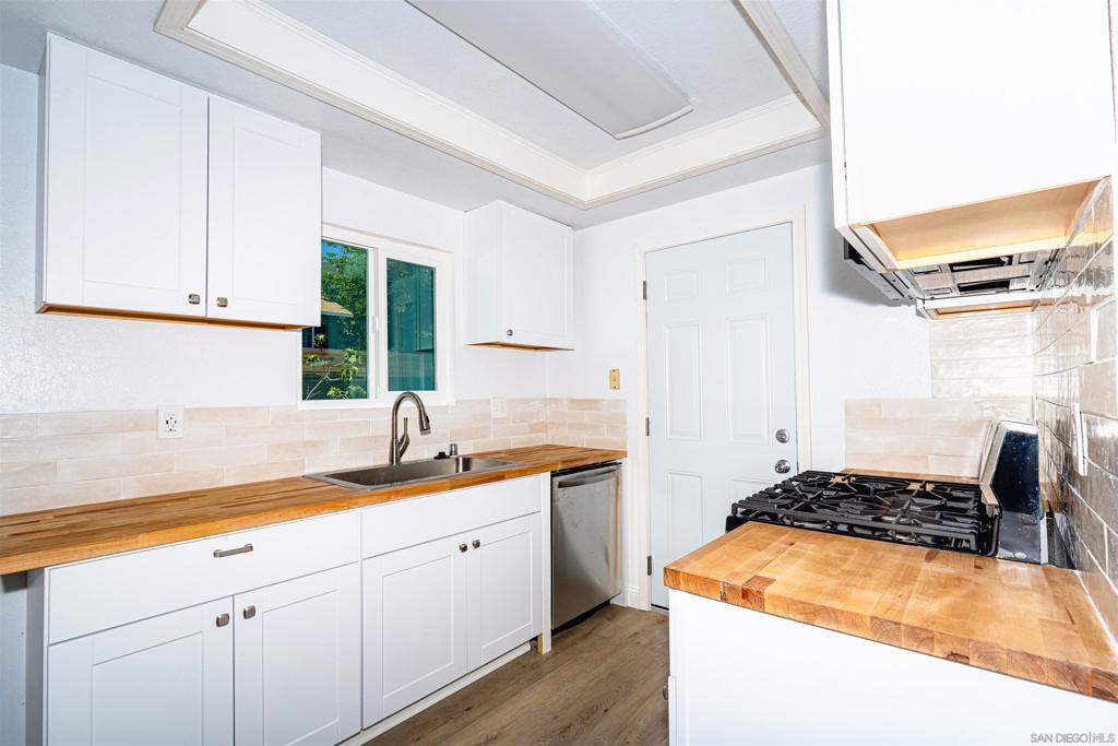 33190 Walls Property Photo 15