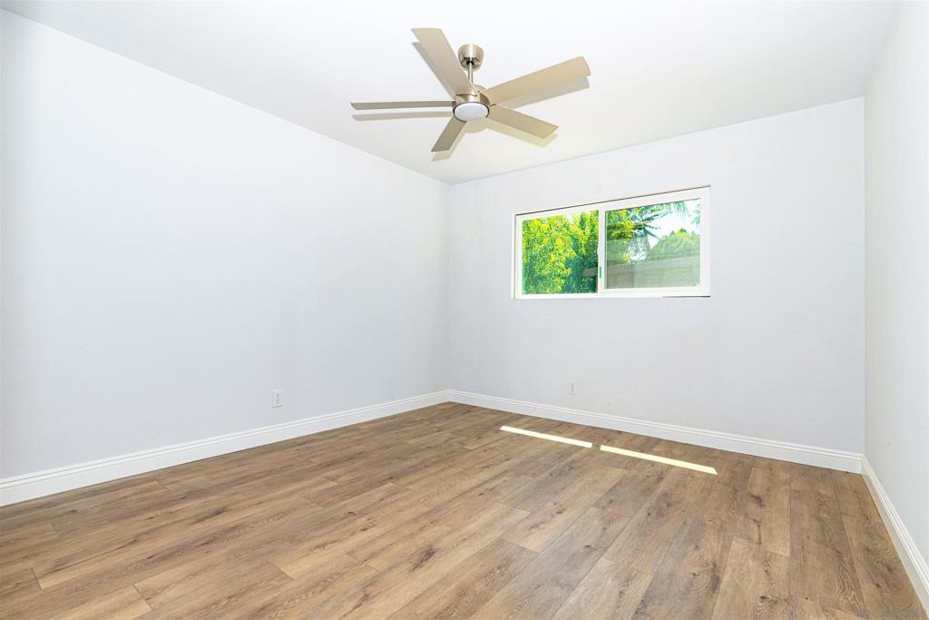 33190 Walls Property Photo 19
