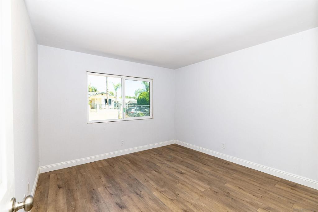 33190 Walls Property Photo 20