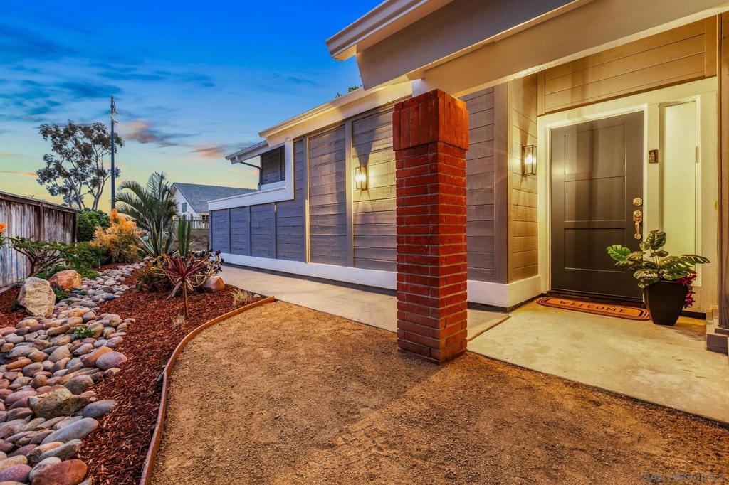 1141 Cerro Largo Dr Property Photo 35