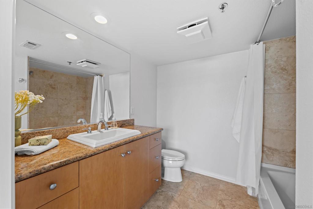 924 Hornblend St 31 Property Photo 23