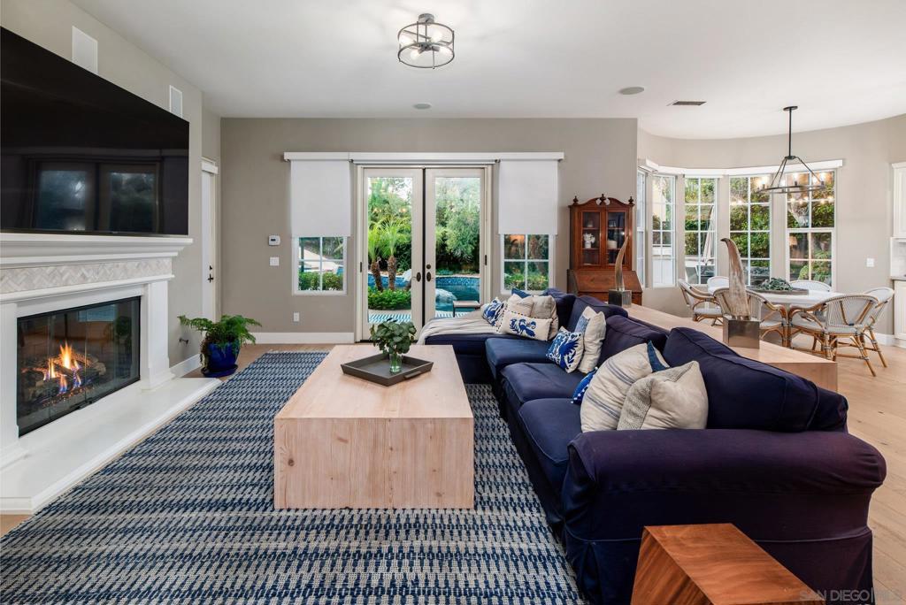 5012 Seagrove Cove Property Photo 13