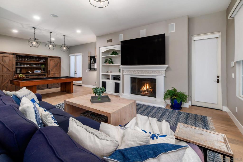5012 Seagrove Cove Property Photo 15