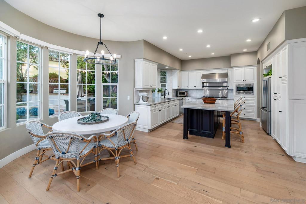 5012 Seagrove Cove Property Photo 19