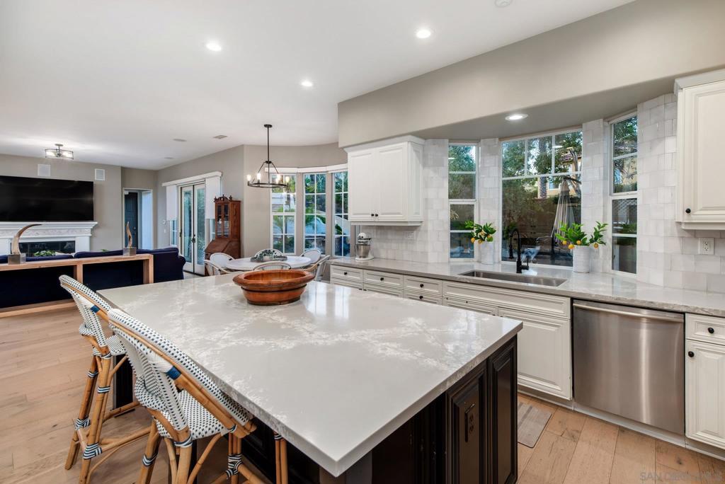 5012 Seagrove Cove Property Photo 26