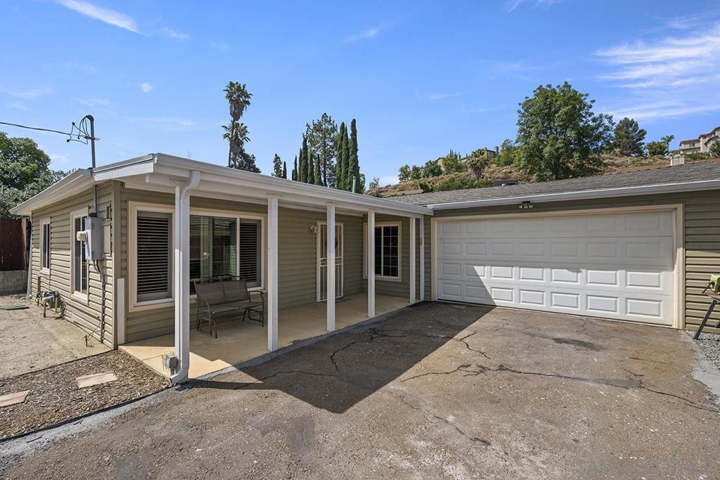 1157 Via Loma Vista Property Photo 1