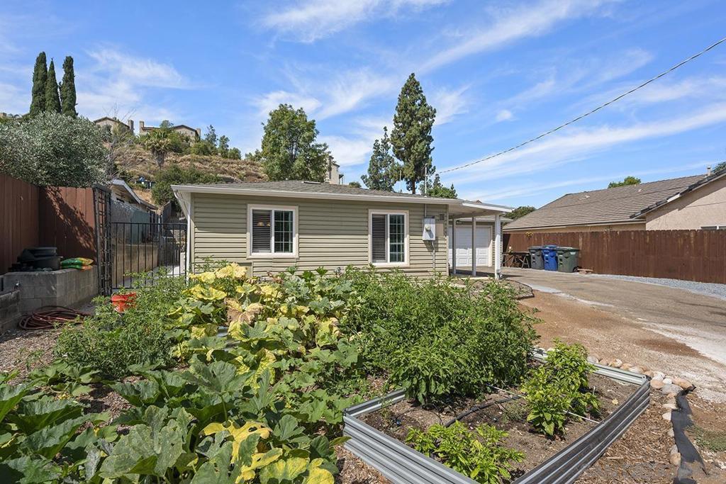 1157 Via Loma Vista Property Photo 4