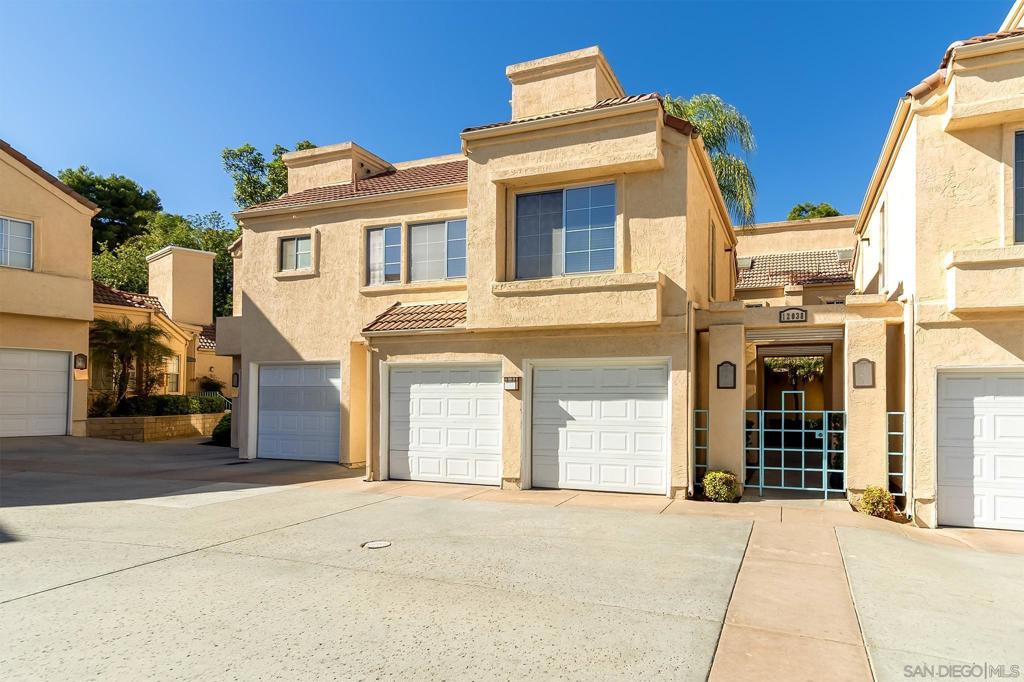12038 Calle De Leon 71 Property Photo 3