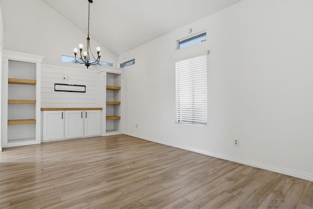 39991 Falcon Way Property Photo 5