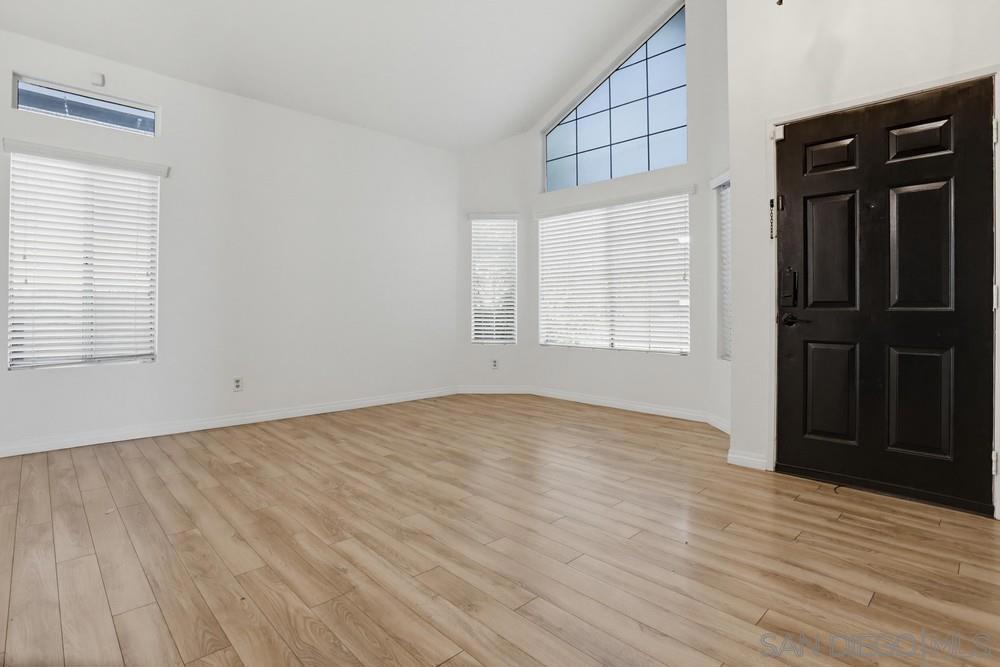 39991 Falcon Way Property Photo 7