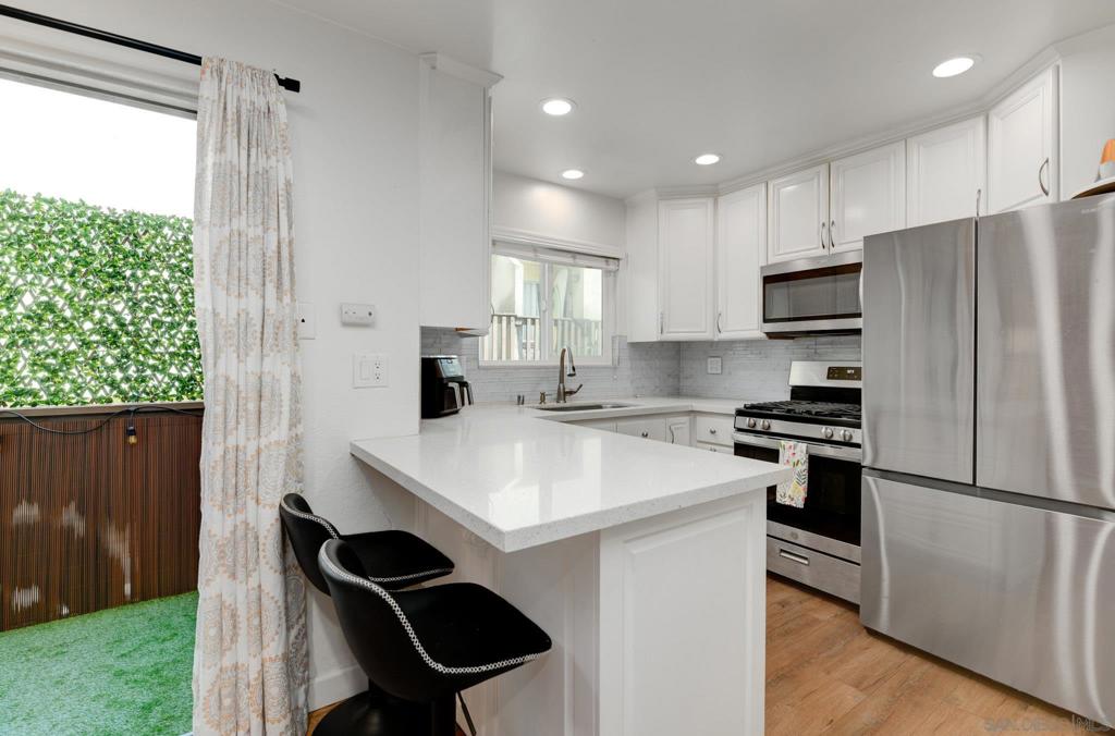 3631 Lemona C Property Photo 6