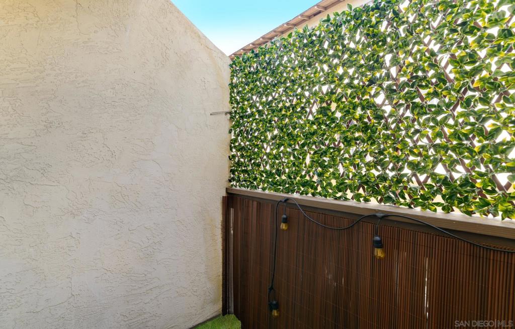 3631 Lemona C Property Photo 10