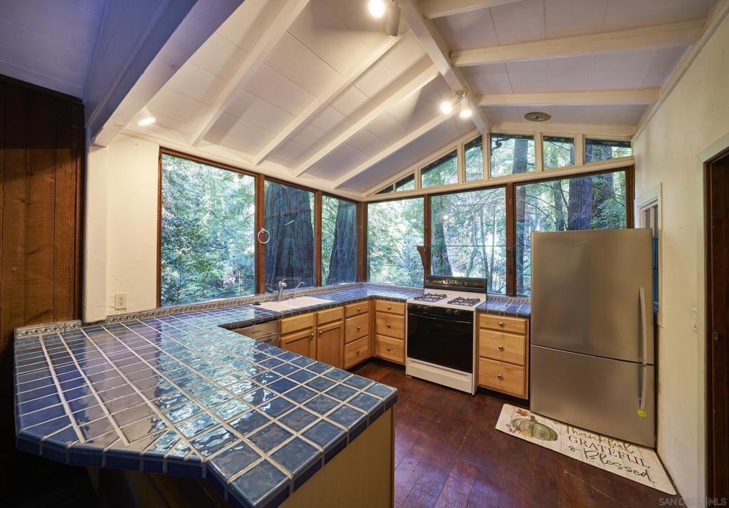 37016 Palo Colorado Rd Property Photo 9