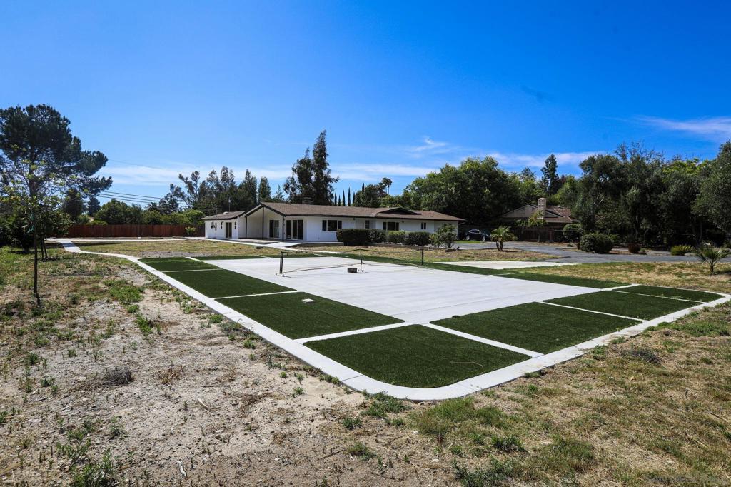 16716 Martincoit Rd Property Photo 40