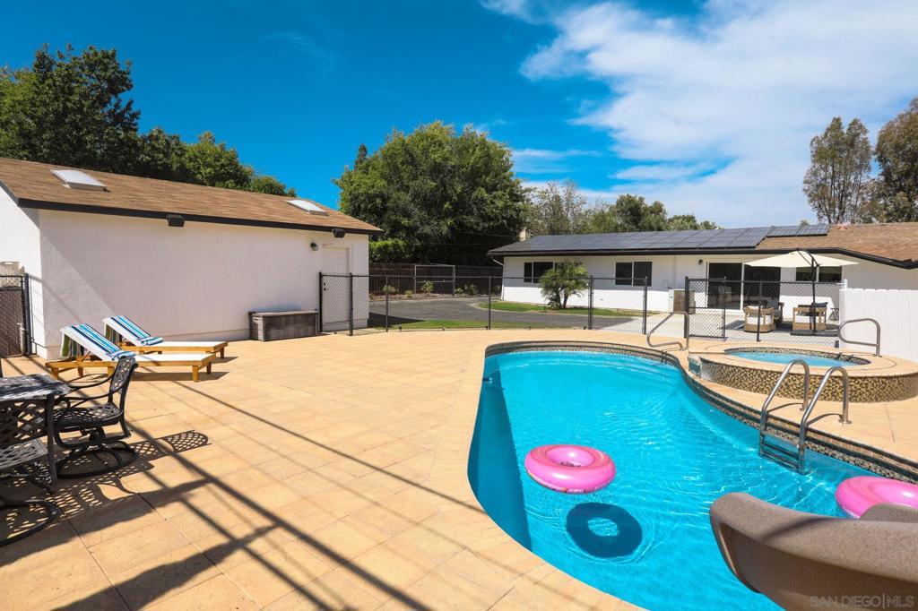 16716 Martincoit Rd Property Photo 47