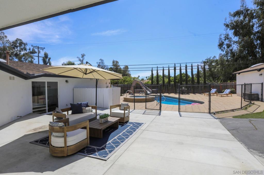 16716 Martincoit Rd Property Photo 48