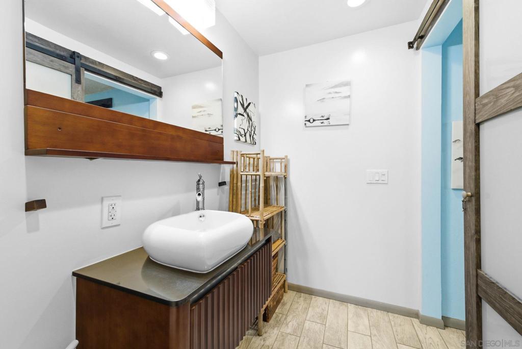 3050 Rue Dorleans 401 Property Photo 14