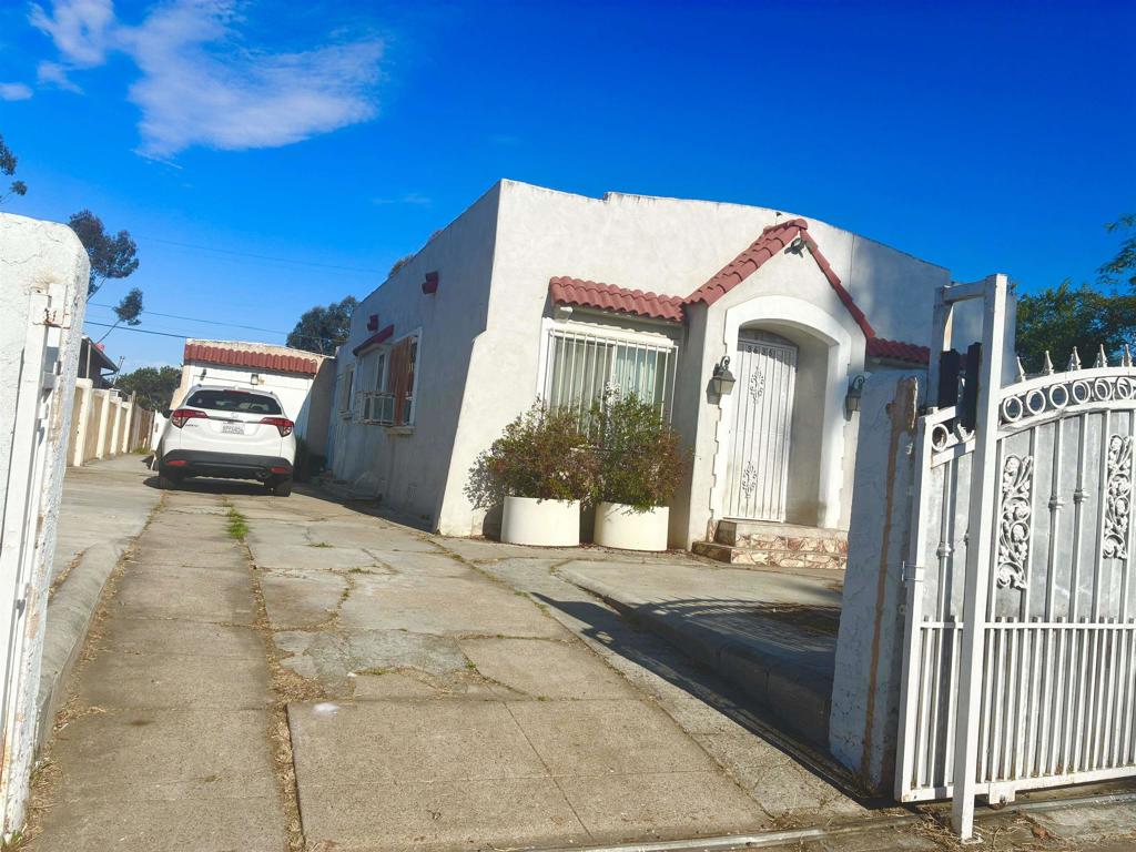 3634 3636 Central Avenue Property Photo 17